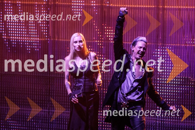  Sara Briški Cirman - Raiven, pevka, harfistka;  Luka Markus Štajer, pevec, igralecSodobni pop-rock muzikal Povodni mož ponovno na Ljubljana Festivalu