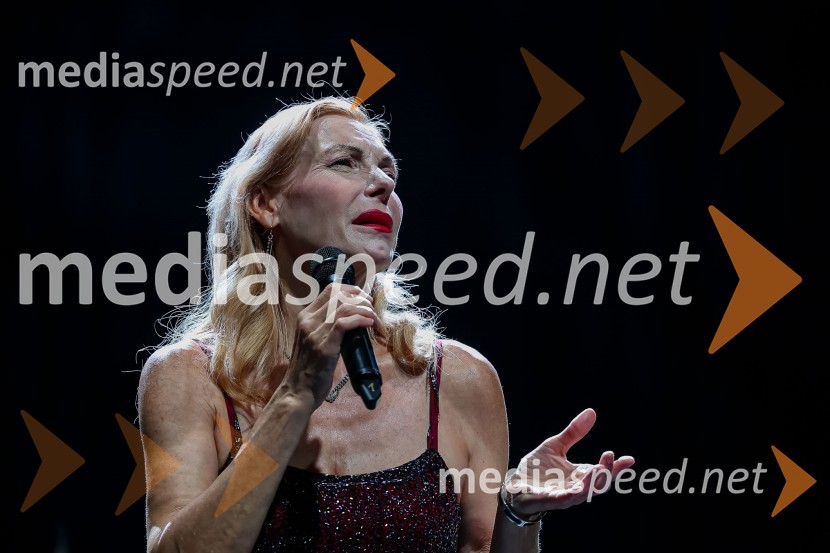  Ute Lemper, pevkaUte Lemper in Slovenski mladinski orkester, 71. Ljubljana Festival