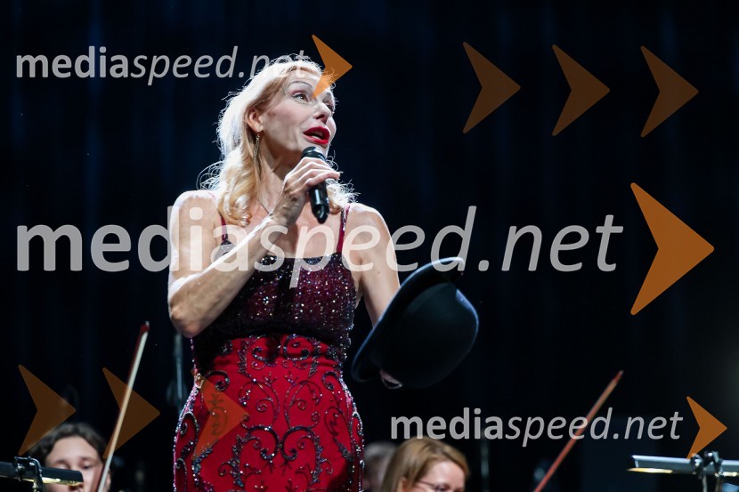  Ute Lemper, pevkaUte Lemper in Slovenski mladinski orkester, 71. Ljubljana Festival