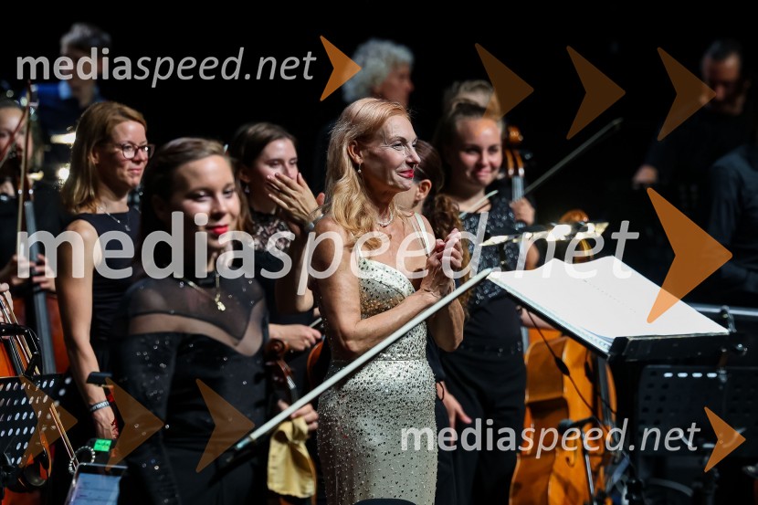  Ute Lemper, pevkaUte Lemper in Slovenski mladinski orkester, 71. Ljubljana Festival