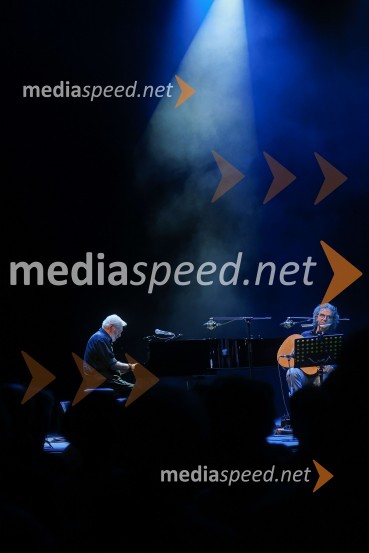  Cesar Camargo Mariano, pianist;  Aljoša Kosor, skupina Bossa de novoBossa de Novo & Cesar Camargo Mariano na 71. Ljubljana Festivalu