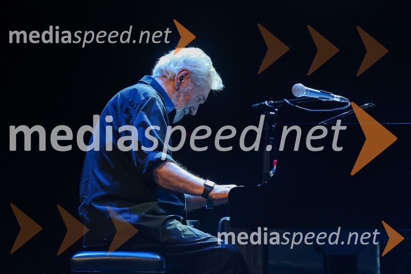  Cesar Camargo Mariano, pianistBossa de Novo & Cesar Camargo Mariano na 71. Ljubljana Festivalu