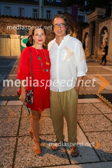  Mojca Medvedšek, učiteljica flamenka, lektorica portugalščine;  Carlos Pascual, pisateljBossa de Novo & Cesar Camargo Mariano na 71. Ljubljana Festivalu