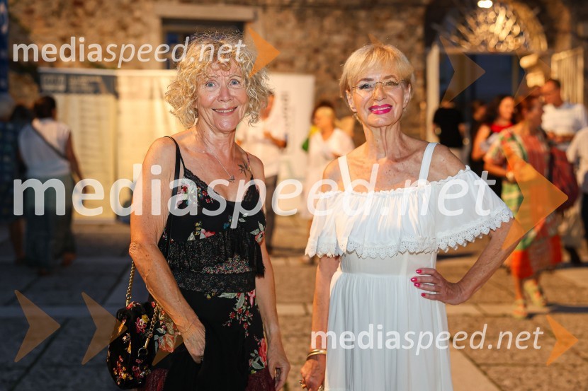 doc. dr.  Vojka  Gorjup;  Metka  Premerl, slavistkaBossa de Novo & Cesar Camargo Mariano na 71. Ljubljana Festivalu