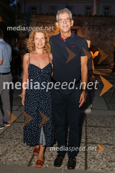 mag. Tadeja Kuhar, predstavnica Državne revizijske komisije za odnose z javnostmi;  Andrej  Kren, direktor PC BrdoBossa de Novo & Cesar Camargo Mariano na 71. Ljubljana Festivalu