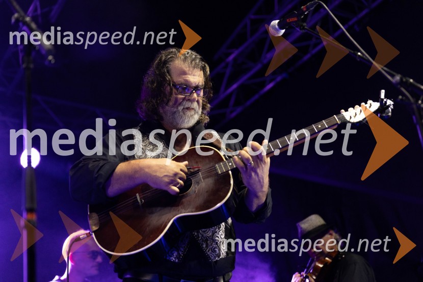  Igor Misdaris, glasbenik, skupina Šukar35. Mednarodni festival Noči v stari Ljubljani