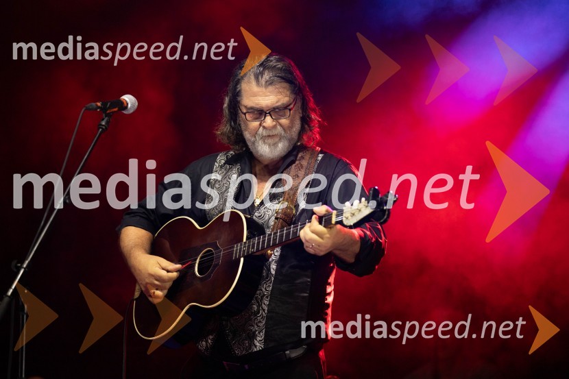  Igor Misdaris, glasbenik, skupina Šukar35. Mednarodni festival Noči v stari Ljubljani