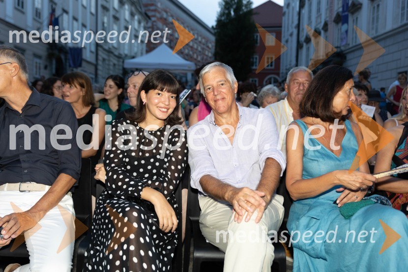  ... ; dr. Mirko Mrčela, profesor, gimnazija Bežigrad35. Mednarodni festival Noči v stari Ljubljani