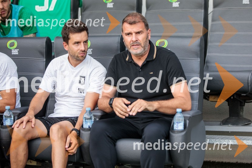  ... ;  João Henriques, selektor nogometne ekipe, NK OlimpijaNogometna tekma 6. kola Prve Lige Telemach med NK Olimpija Ljubljana in NK Celje