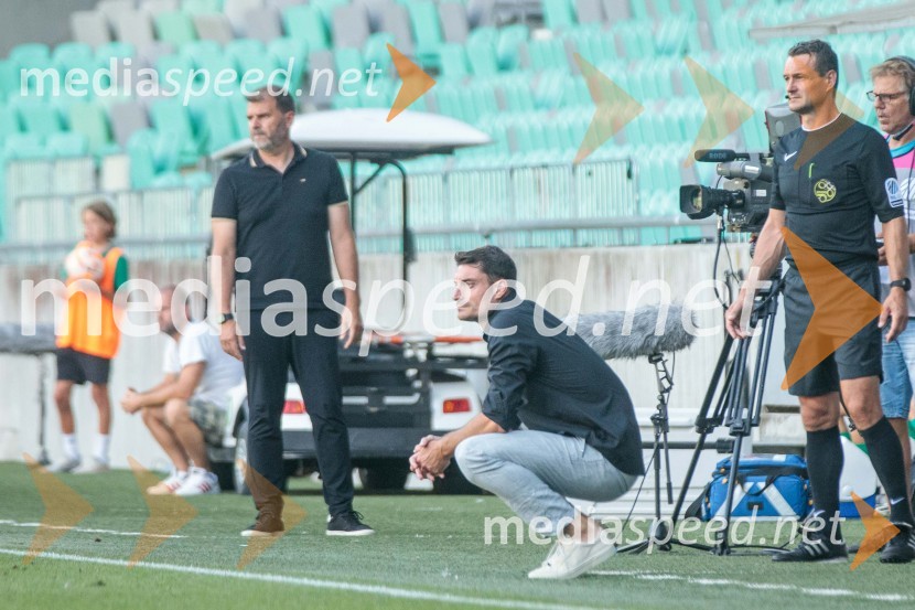  João Henriques, selektor nogometne ekipe, NK Olimpija;  Albert Riera, trener NK CeljeNogometna tekma 6. kola Prve Lige Telemach med NK Olimpija Ljubljana in NK Celje