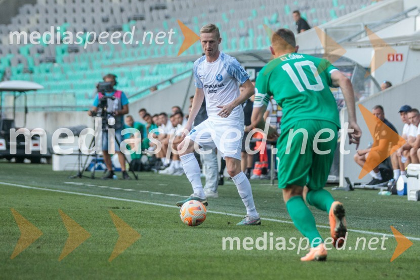  Žan  Karničnik, nogometaš, NK Celje;  Timi Max Elšnik, nogometaš, NK OlimpijaNogometna tekma 6. kola Prve Lige Telemach med NK Olimpija Ljubljana in NK Celje