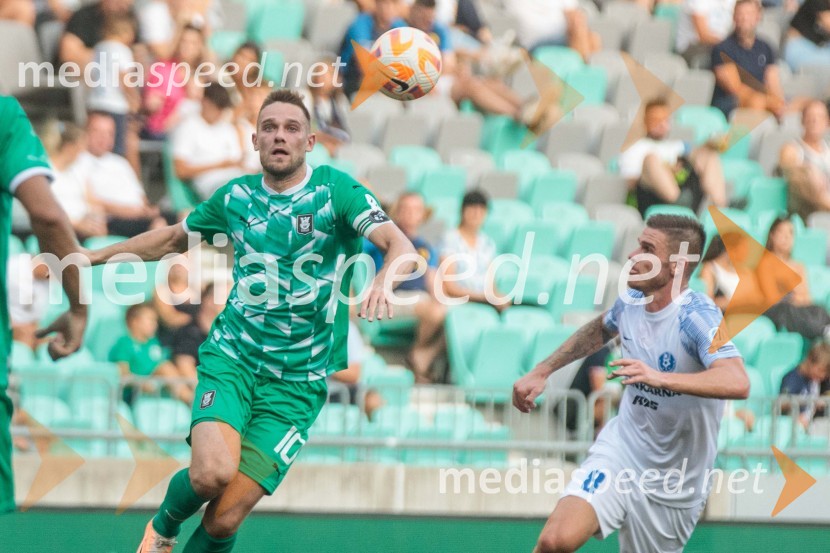  Timi Max Elšnik, nogometaš, NK Olimpija;  Luka  Bobičanec, nogometaš, NK CeljeNogometna tekma 6. kola Prve Lige Telemach med NK Olimpija Ljubljana in NK Celje