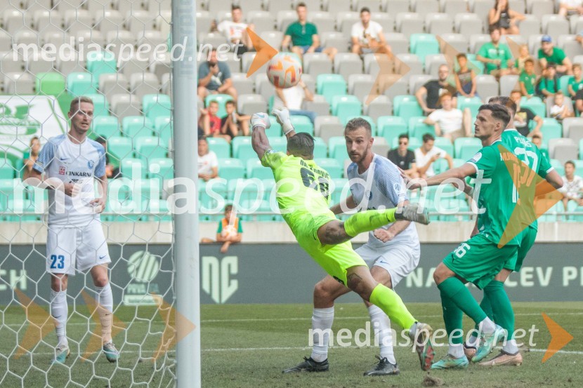  Matko Obradović, vratar, NK Celje;  ... ;  Ahmet Muhamedbegovic, nogometaš, NK OlimpijaNogometna tekma 6. kola Prve Lige Telemach med NK Olimpija Ljubljana in NK Celje