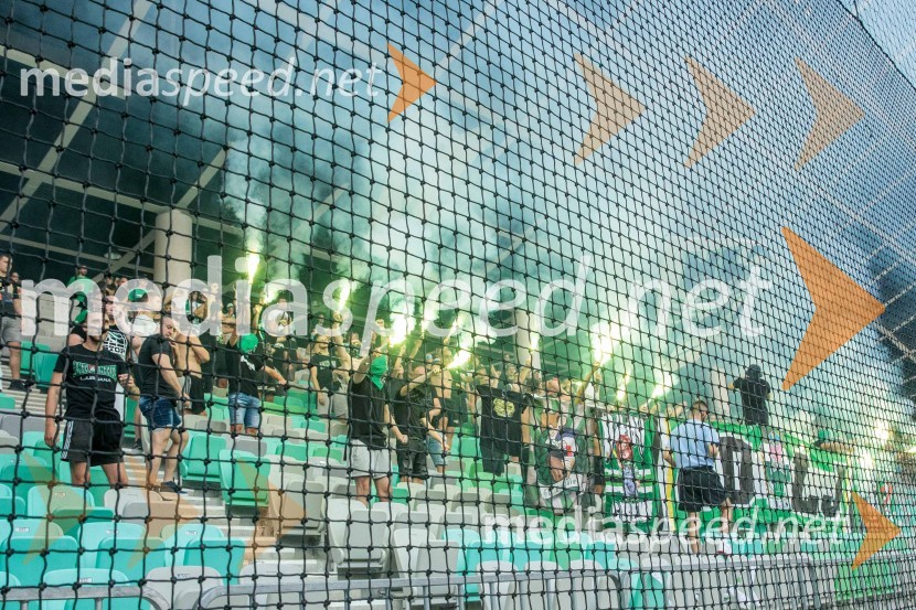 Nogometna tekma 6. kola Prve Lige Telemach med NK Olimpija Ljubljana in NK Celje