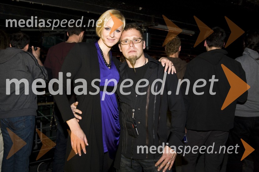 Anja Križnik Tomažin, TV voditeljica in njen mož, Matej Križnik, direktor fotografije VPK in direktor fotografije zadnjega videospota skupine Elvis Jackson 