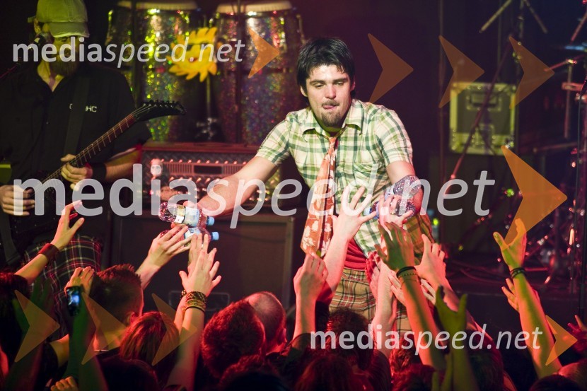 David Kovšca - Buda, pevec skupine Elvis JacksonElvis Jackson, koncert v Cvetličarni Mediapark