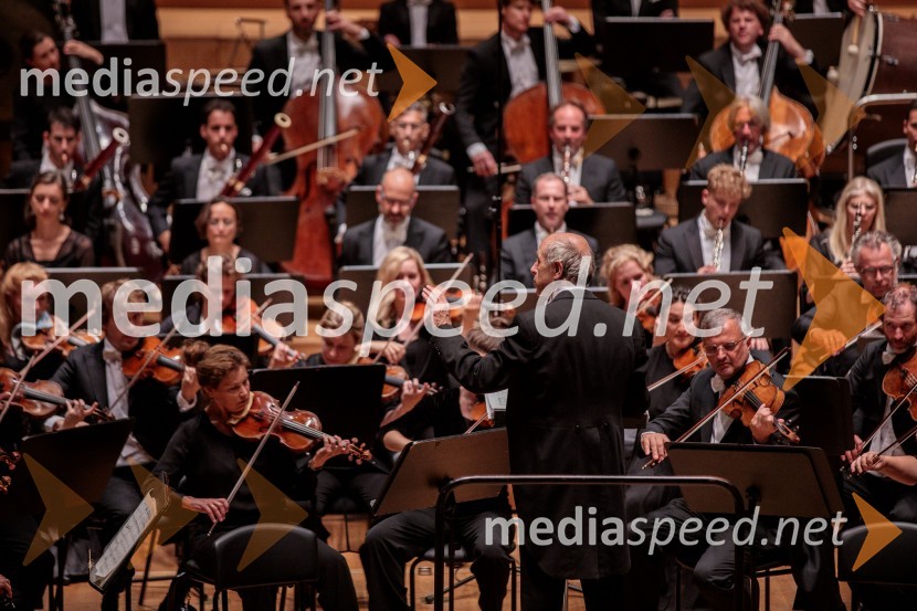  Iván Fischer, dirigentKraljevi orkester Concertgebouw iz Amsterdama na Ljubljana Festivalu