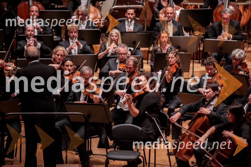  Iván Fischer, dirigentKraljevi orkester Concertgebouw iz Amsterdama na Ljubljana Festivalu