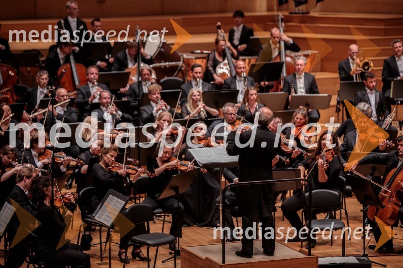  Iván Fischer, dirigentKraljevi orkester Concertgebouw iz Amsterdama na Ljubljana Festivalu