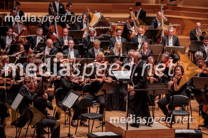  Iván Fischer, dirigentKraljevi orkester Concertgebouw iz Amsterdama na Ljubljana Festivalu