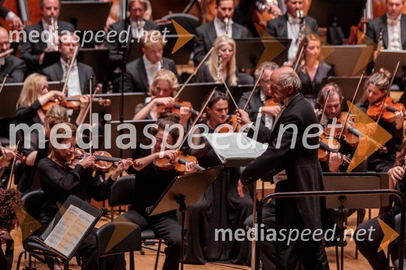  Iván Fischer, dirigentKraljevi orkester Concertgebouw iz Amsterdama na Ljubljana Festivalu
