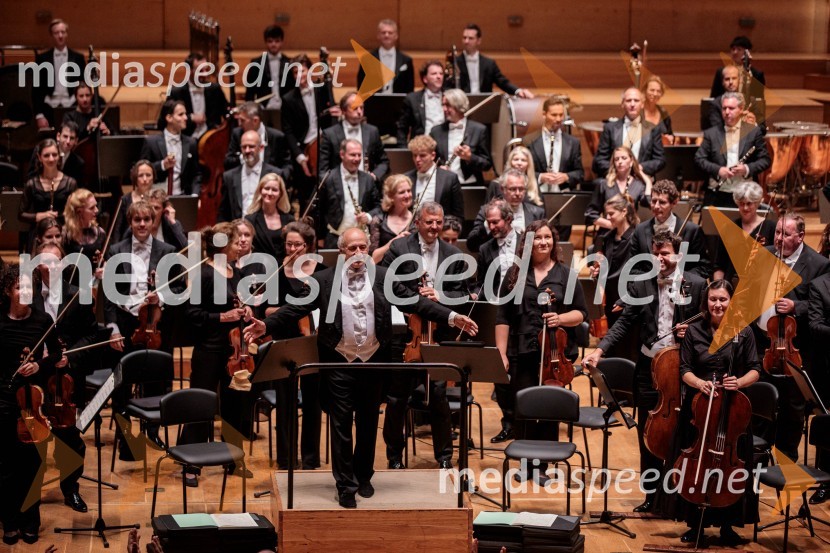  Iván Fischer, dirigentKraljevi orkester Concertgebouw iz Amsterdama na Ljubljana Festivalu