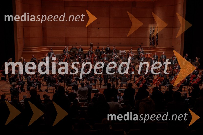  Iván Fischer, dirigentKraljevi orkester Concertgebouw iz Amsterdama na Ljubljana Festivalu