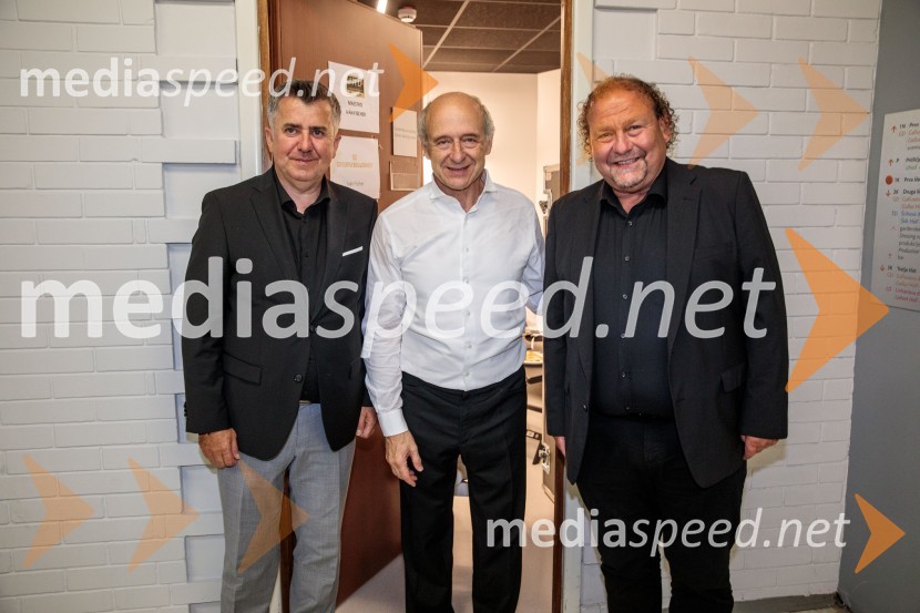  Božo  Černila, direktor, Trimo;  Iván Fischer, dirigent;  Darko  Brlek, direktor in umetniški vodja, Festival LjubljanaKraljevi orkester Concertgebouw iz Amsterdama na Ljubljana Festivalu