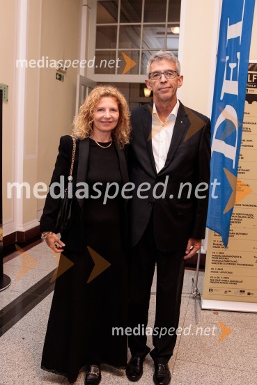 mag. Tadeja Kuhar, predstavnica Državne revizijske komisije za odnose z javnostmi;  Andrej  Kren, direktor PC BrdoV Slovenski filharmoniji  nastopila baritonist Ludovic Tézier in tenorist  Jonathan Tetelman, 71. Ljubljana Festival