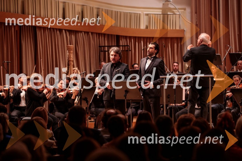  Ludovic Tézier, operni pevec;  Jonathan Tetelman, operni pevec;  Marco Boemi, dirigentV Slovenski filharmoniji  nastopila baritonist Ludovic Tézier in tenorist  Jonathan Tetelman, 71. Ljubljana Festival