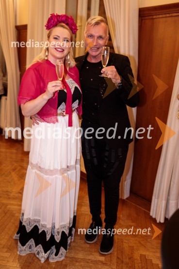  Danica Lovenjak, novinarka, voditeljica;   Igor  Jelen-Iggy, Hiša umetnosti IGEN CeljeV Slovenski filharmoniji  nastopila baritonist Ludovic Tézier in tenorist  Jonathan Tetelman, 71. Ljubljana Festival