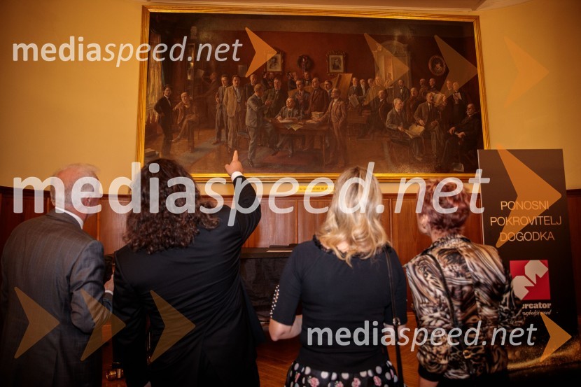  Bojan Pretnar, prvi direktor Urada Republike Slovenije za intelektualno lastnino;  ... ;  ... ;  Boža PretnarV Slovenski filharmoniji  nastopila baritonist Ludovic Tézier in tenorist  Jonathan Tetelman, 71. Ljubljana Festival