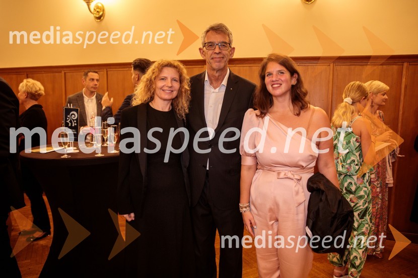 mag. Tadeja Kuhar, predstavnica Državne revizijske komisije za odnose z javnostmi;  Andrej  Kren, direktor PC Brdo;  Nuša Ferkulj, trženje Festival LjubljanaV Slovenski filharmoniji  nastopila baritonist Ludovic Tézier in tenorist  Jonathan Tetelman, 71. Ljubljana Festival