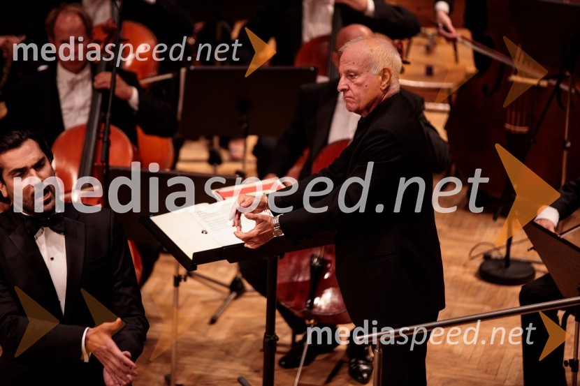  Marco Boemi, dirigentV Slovenski filharmoniji  nastopila baritonist Ludovic Tézier in tenorist  Jonathan Tetelman, 71. Ljubljana Festival