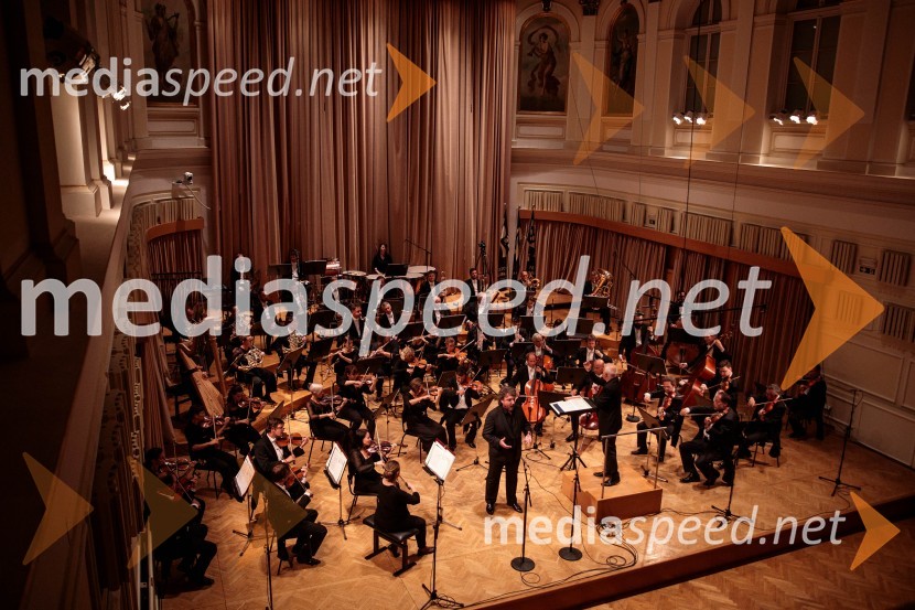  Ludovic Tézier, operni pevec;  Marco Boemi, dirigentV Slovenski filharmoniji  nastopila baritonist Ludovic Tézier in tenorist  Jonathan Tetelman, 71. Ljubljana Festival