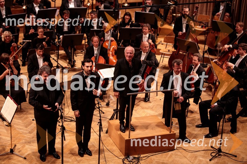  Ludovic Tézier, operni pevec;  Jonathan Tetelman, operni pevec;  Marco Boemi, dirigent;  ... V Slovenski filharmoniji  nastopila baritonist Ludovic Tézier in tenorist  Jonathan Tetelman, 71. Ljubljana Festival