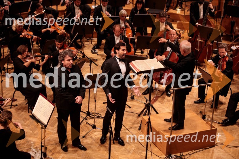  Ludovic Tézier, operni pevec;  Jonathan Tetelman, operni pevec;  Marco Boemi, dirigentV Slovenski filharmoniji  nastopila baritonist Ludovic Tézier in tenorist  Jonathan Tetelman, 71. Ljubljana Festival