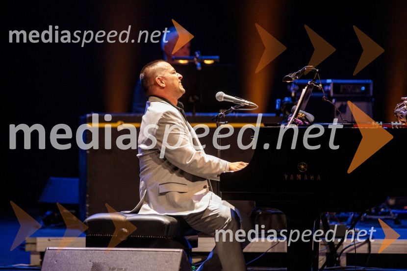 Koncert Uroša Perića ob spremljavi Big Banda RTV Slovenija, 71. Ljubljana Festival