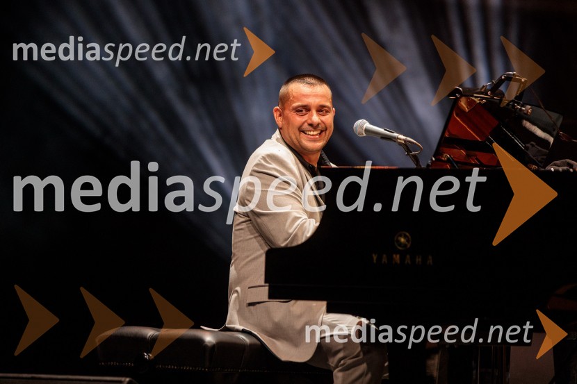 Koncert Uroša Perića ob spremljavi Big Banda RTV Slovenija, 71. Ljubljana Festival