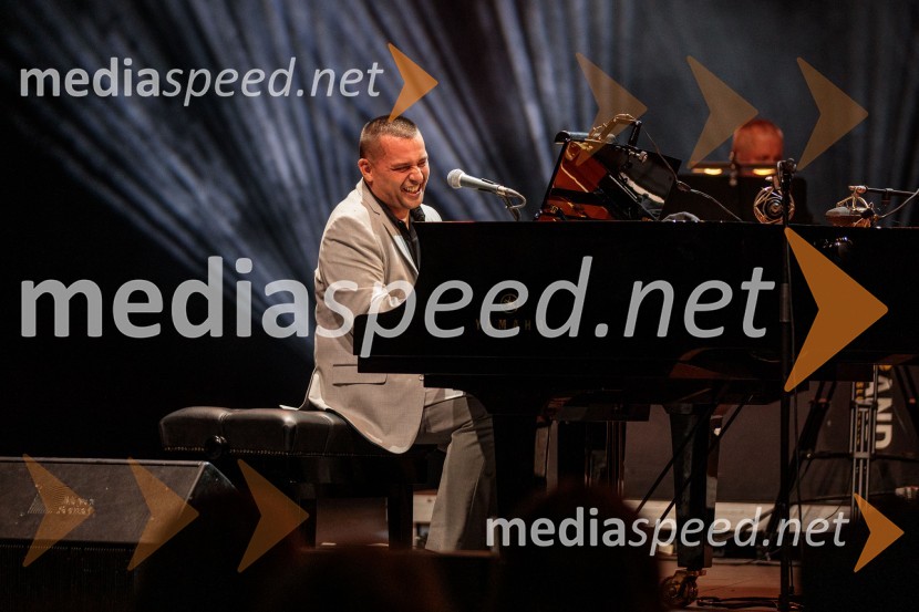 Koncert Uroša Perića ob spremljavi Big Banda RTV Slovenija, 71. Ljubljana Festival