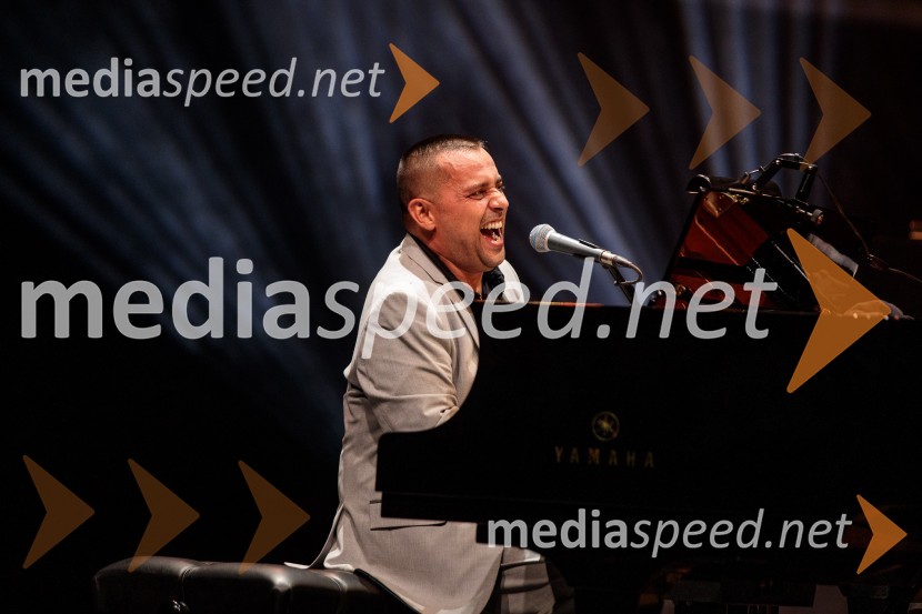 Koncert Uroša Perića ob spremljavi Big Banda RTV Slovenija, 71. Ljubljana Festival
