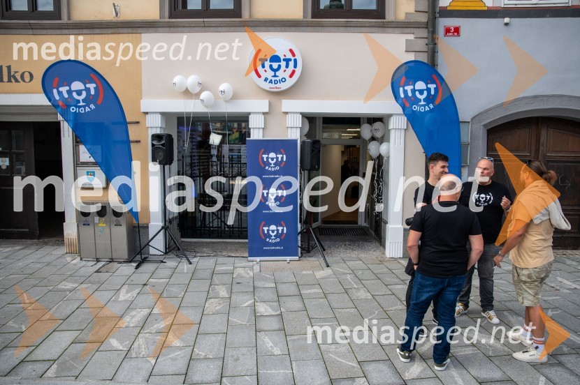 Toti radio Maribor, novi mariborski radio pričel z oddajanjem