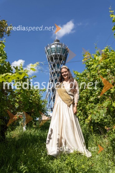  Lucija Šetar, Vinska kraljica Lendave44. Lendavska trgatev