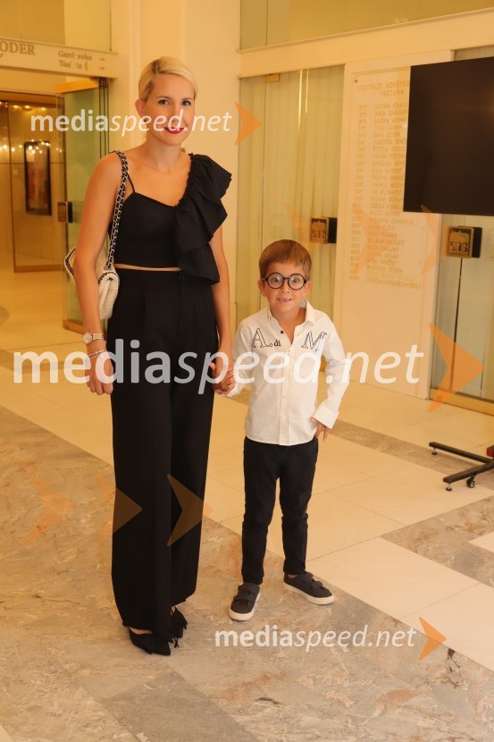  Natalija Cvetko, Mediaspeed d.o.o.;  Teo Anton CvetkoJubilejna baletna poslastica: Tango praznuje 25 let