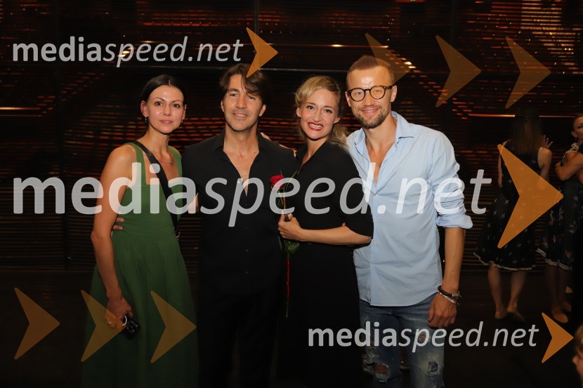  Anastasia Matvienko, baletna plesalka;  Edward Clug, umetniški direktor, Balet SNG Maribor;  Valentina Turcu, koreografinja in baletna solistka;  Denis Matvienko, baletni plesalecJubilejna baletna poslastica: Tango praznuje 25 let