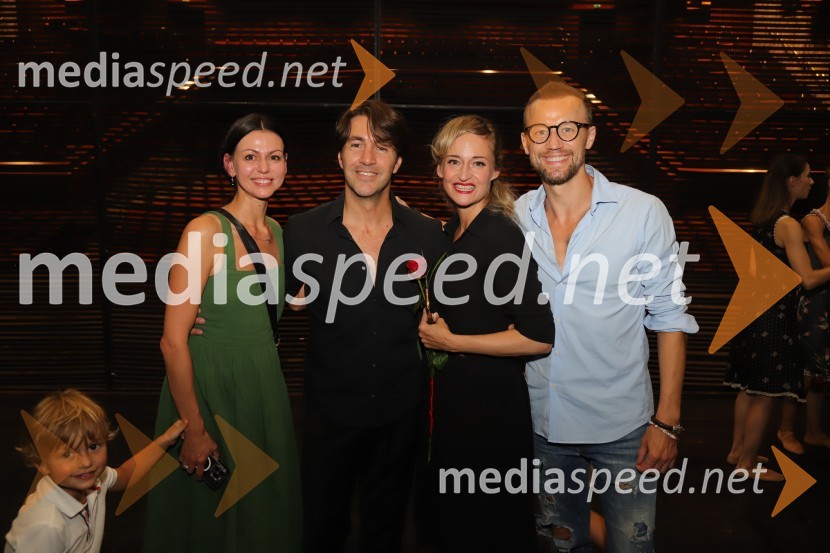  Anastasia Matvienko, baletna plesalka;  Edward Clug, umetniški direktor, Balet SNG Maribor;  Valentina Turcu, koreografinja in baletna solistka;  Denis Matvienko, baletni plesalecJubilejna baletna poslastica: Tango praznuje 25 let