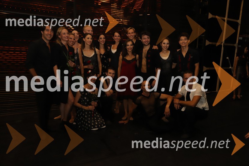  Edward Clug, umetniški direktor, Balet SNG Maribor;  Valentina Turcu, koreografinja in baletna solistka;  Evgenija Koškina, baletka;  Klavdija Stanišič, baletna plesalka;  Mirjana Šrot, baletka;  Christopher Thompson, baletni plesalec;  Beatrice Bartolomei, baletna plesalka;  Branka Popovici, baletna plesalka;  Catarina de Meneses, baletna solistka;  Davide Buffone, baletni plesalec;  Ionut Dinita, baletni plesalec;  Asami Nakashima, baletna solistka;  Yuya Omaki, baletni solist;  Marina Krasnova, baletna solistka;  Tomaž Viktor Abram Golub, baletni plesalec;  Sergiu Moga, baletni solist;  Tiberiu Marta, baletni plesalecJubilejna baletna poslastica: Tango praznuje 25 let