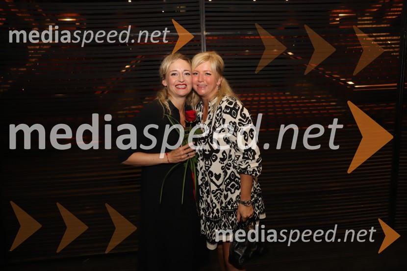  Valentina Turcu, koreografinja in baletna solistka;  Pia Clug, baletna plesalkaJubilejna baletna poslastica: Tango praznuje 25 let