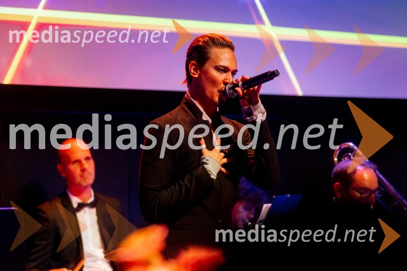  Luka Markus Štajer, pevec, igralecLjubljanski grad gostil Dragon's Ball 2023