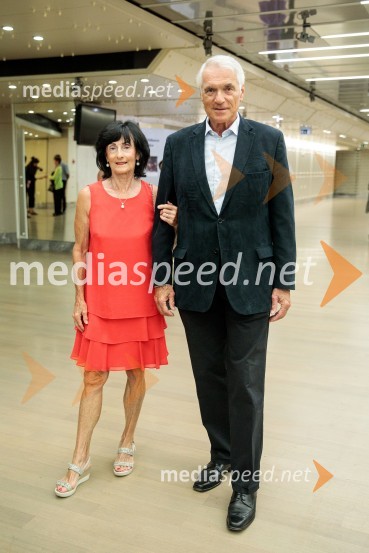  Katarina Sibinčič, odvetnica;  Slobodan Sibinčič , generalni sekretar Evropskega združenja poslovnih medijev, predsednik sveta Managerskih koncertov, Švedski generalni častni konzul71. Ljubljana Festival svečano zaključil Gewandhaus orkester Leipzig